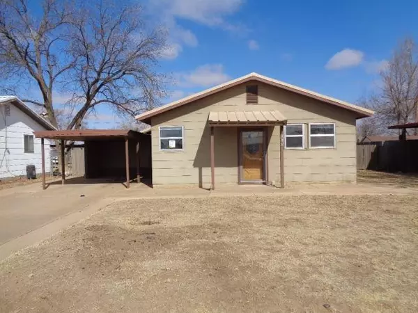 1804 Ave E, Petersburg, TX 79250