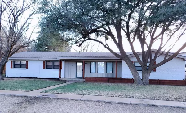 312 Terrace Circle, Lamesa, TX 79331