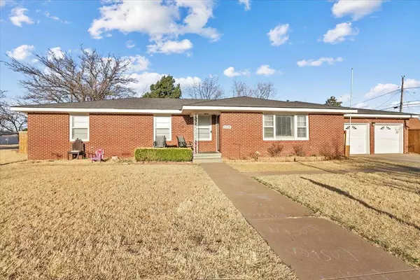 1601 Smythe Street, Plainview, TX 79072
