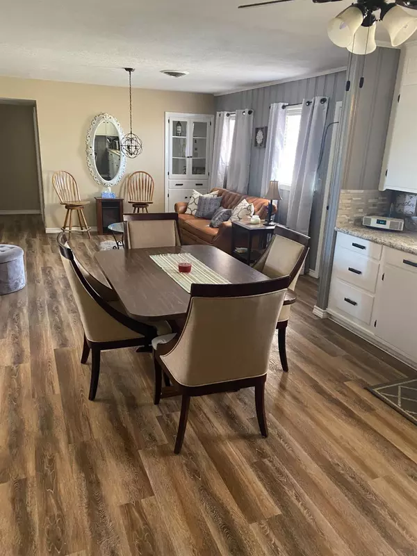 Matador, TX 79244,1713 White