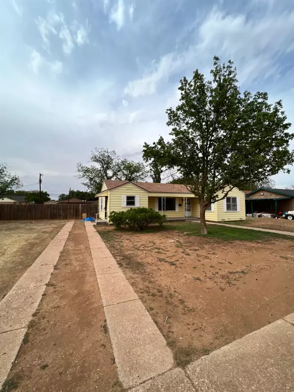 Brownfield, TX 79316,1013 E Cardwell Street