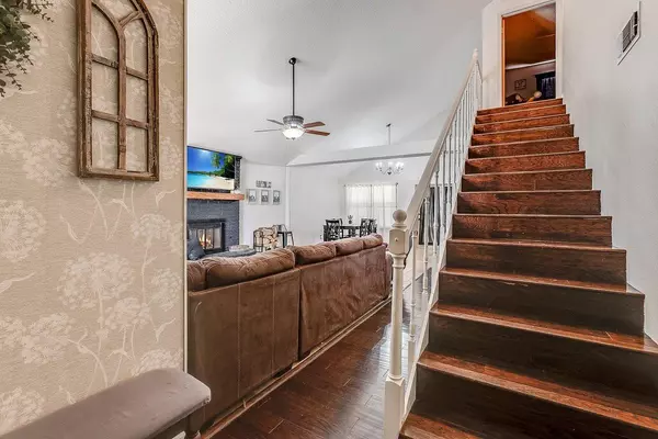 Sundown, TX 79372,906 Terry Avenue