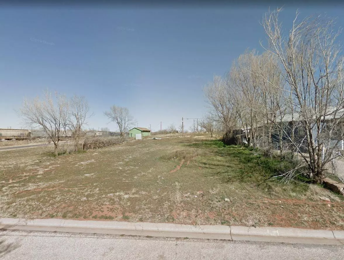 Sweetwater, TX 79556,103 Tom Green Street