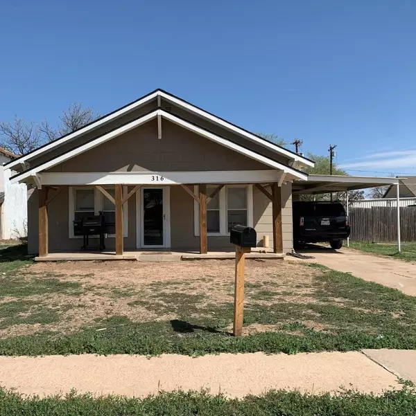 316 W California Street, Floydada, TX 79235