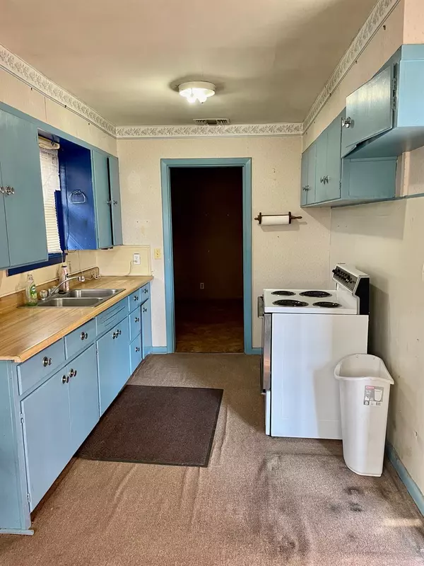 Olton, TX 79064,1206 7th