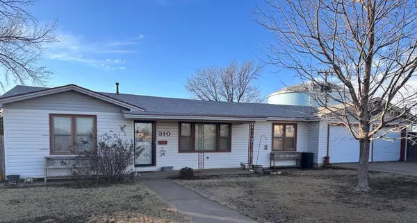 Dimmitt, TX 79027,310 SW 10th