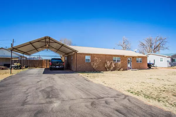 Wellman, TX 79378,306 Terry Avenue