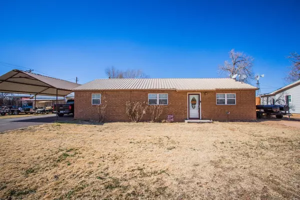Wellman, TX 79378,306 Terry Avenue