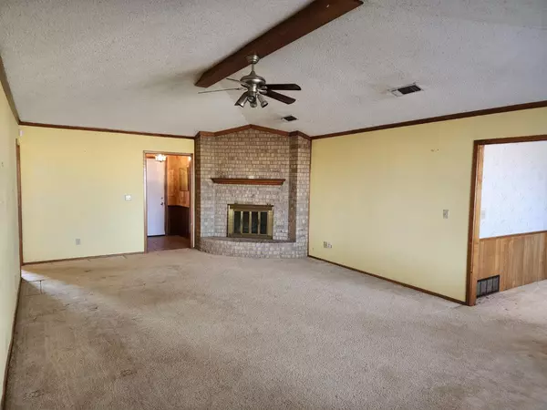 Amherst, TX 79132,606 W 11th