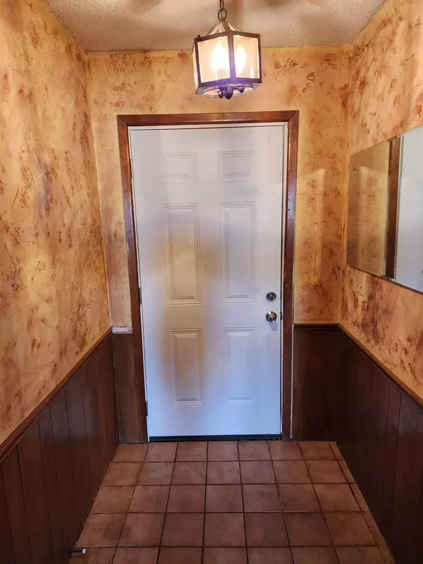 Amherst, TX 79132,606 W 11th