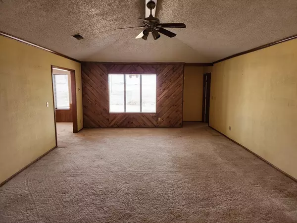 Amherst, TX 79132,606 W 11th