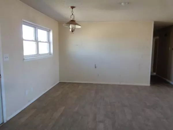 Seagraves, TX 79359,100 15th Street