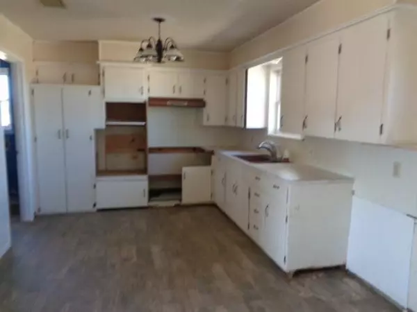 Seagraves, TX 79359,100 15th Street