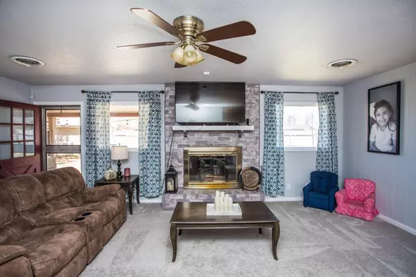 Seagraves, TX 79359,502 18th Street