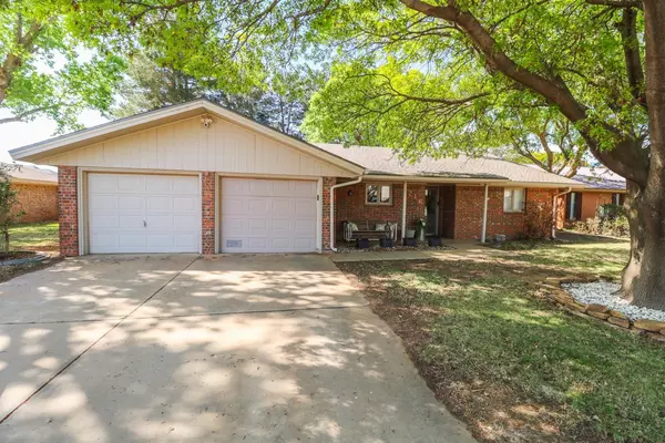 216 E 27th Street, Littlefield, TX 79339