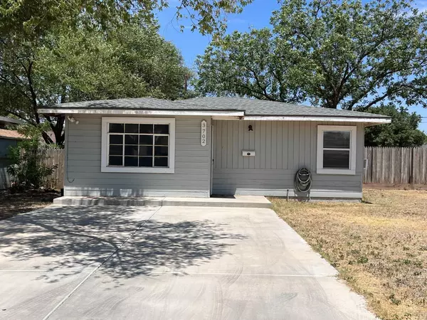 3702 31st Street, Lubbock, TX 79410
