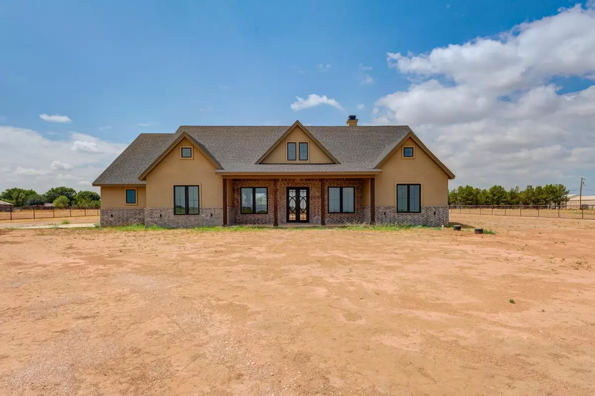 Shallowater, TX 79363,5701 N County Road 1600