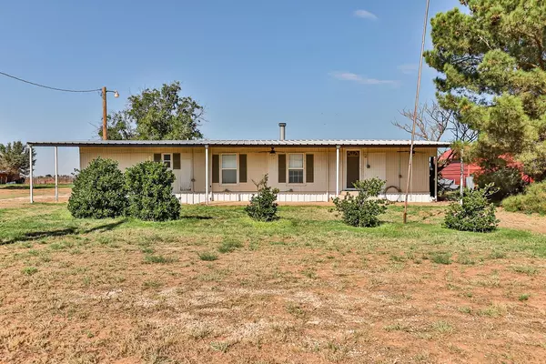 868 S State Road 168, Smyer, TX 79367