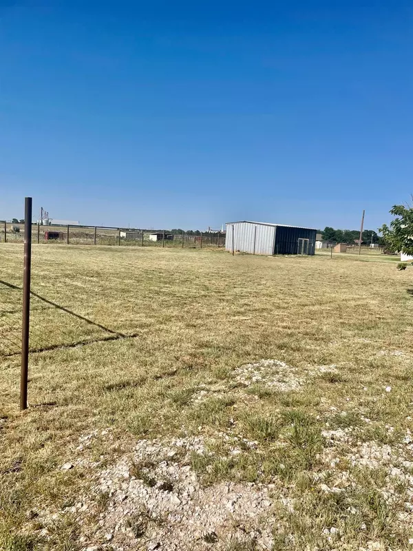Olton, TX 79064,1601 9th