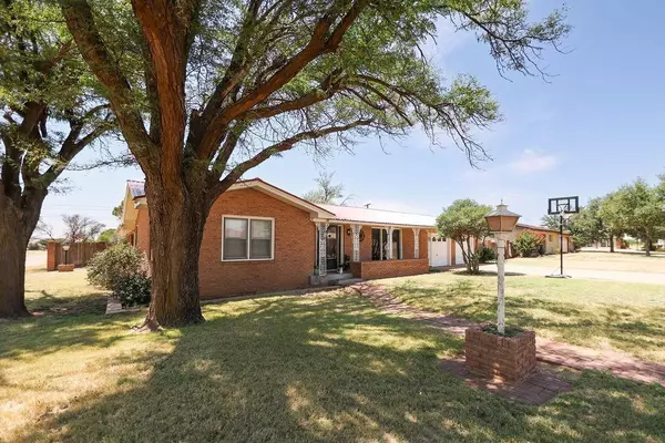 Meadow, TX 79345,502 W Mitchell Street