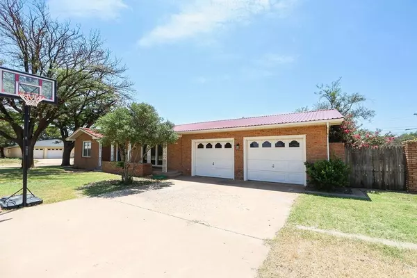 Meadow, TX 79345,502 W Mitchell Street