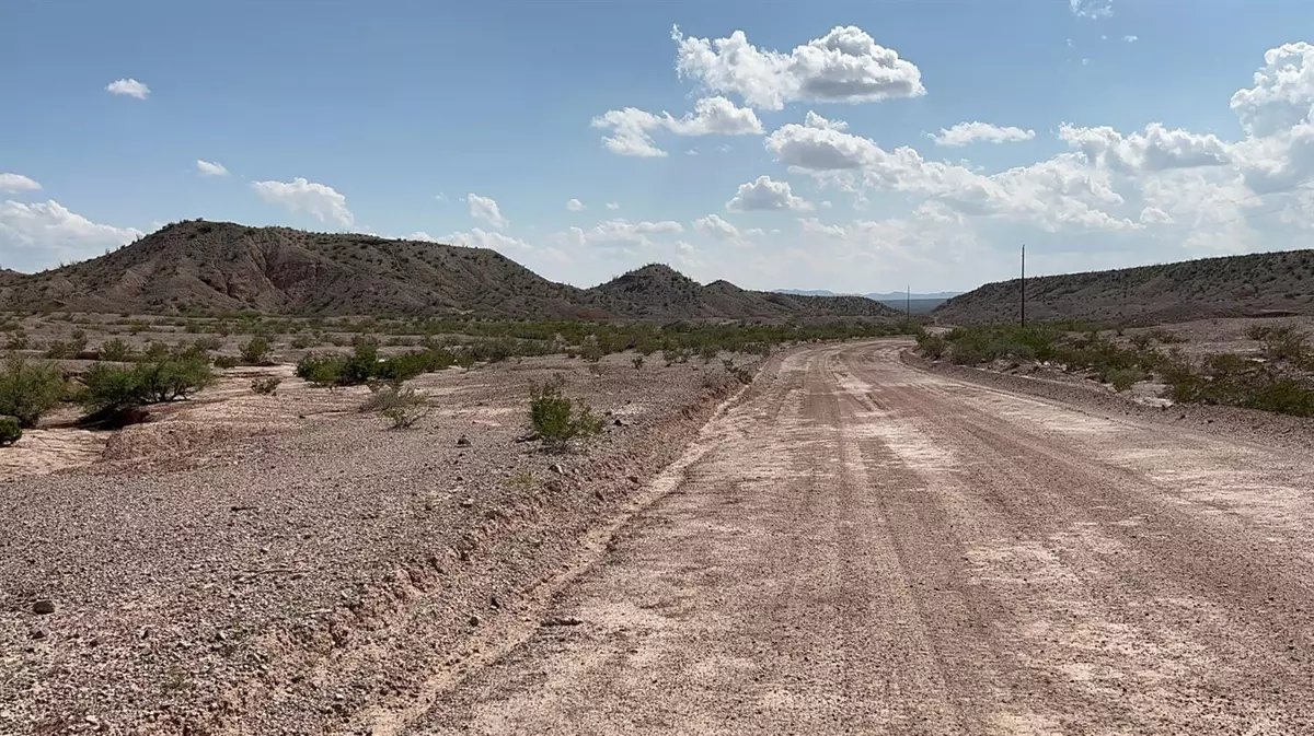 Sierra Blanca, TX 79851,49 Bramblett Road