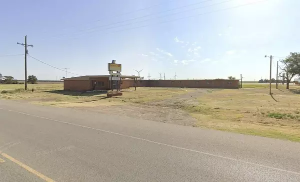 2500 N Main Street, Tahoka, TX 79363