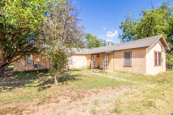 219 S Harrison Street, Crosbyton, TX 79322