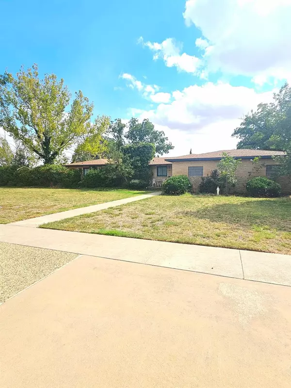 1310 E Tate, Brownfield, TX 79316