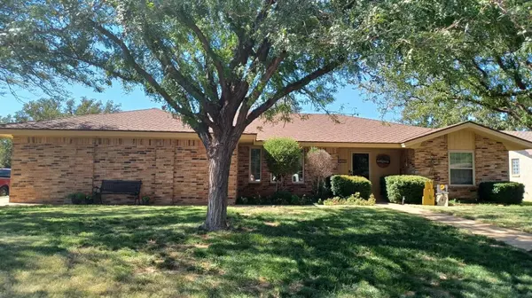 2501 Itasca Street, Plainview, TX 79072