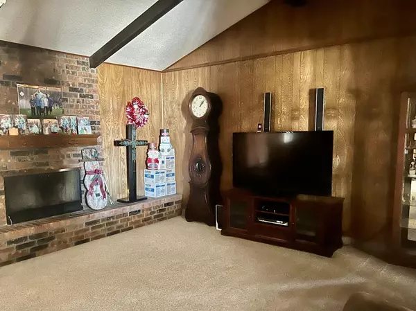 Lorenzo, TX 79343,203 N Van Buren