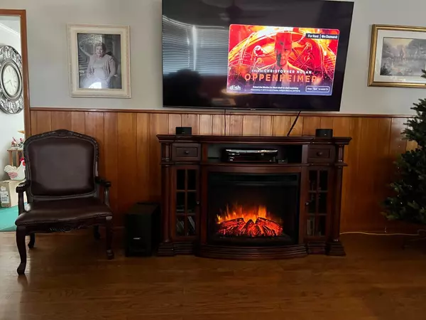 Lorenzo, TX 79343,704 2nd Street