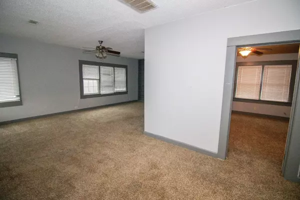 Sudan, TX 79371,803 E 1st