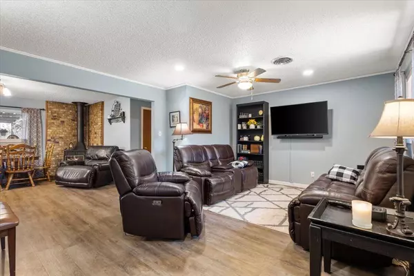 Seagraves, TX 79359,508 18th Street