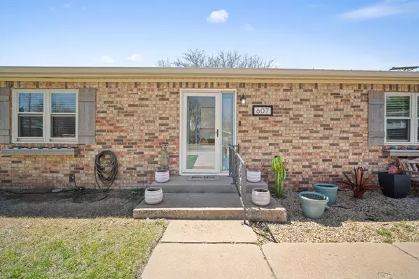 Abernathy, TX 79311,607 16th Street