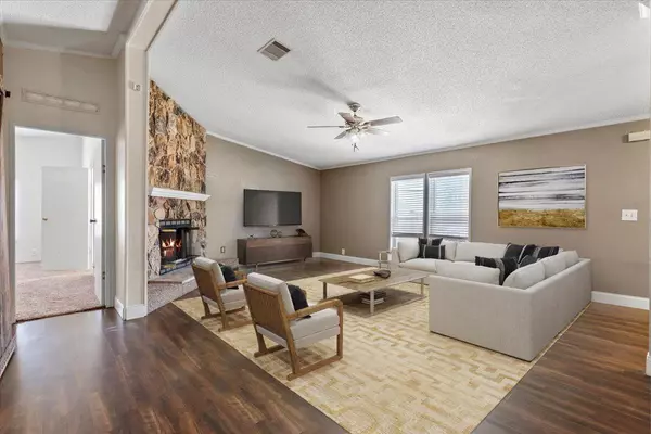 Sundown, TX 79372,1404 S Hockley Street