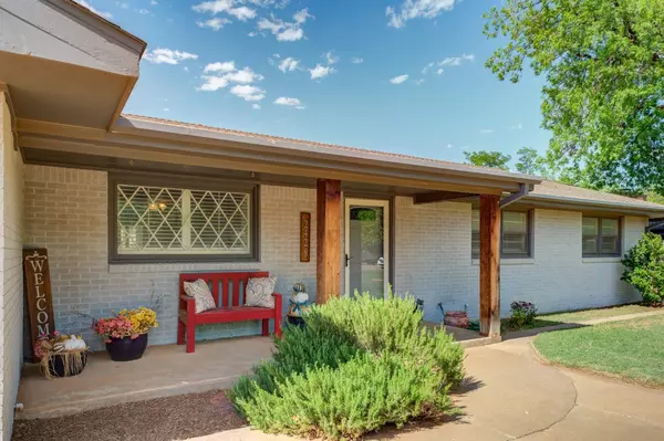 Tahoka, TX 79373,2428 N 2nd Street