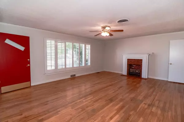 Lamesa, TX 79331,813 N 15th Street