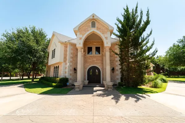 8602 Oxford Avenue, Lubbock, TX 79423