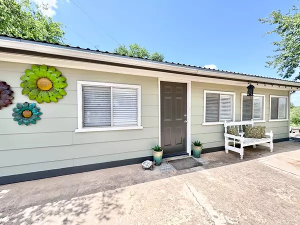 Spur, TX 79370,61 Caprock Road