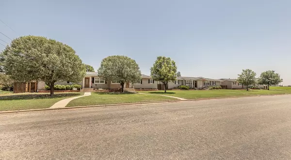 1302 S Wicker Avenue #1320, Littlefield, TX 79339