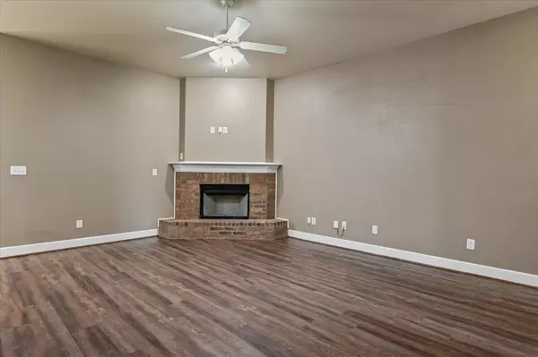 Lubbock, TX 79424,6913 96th Street