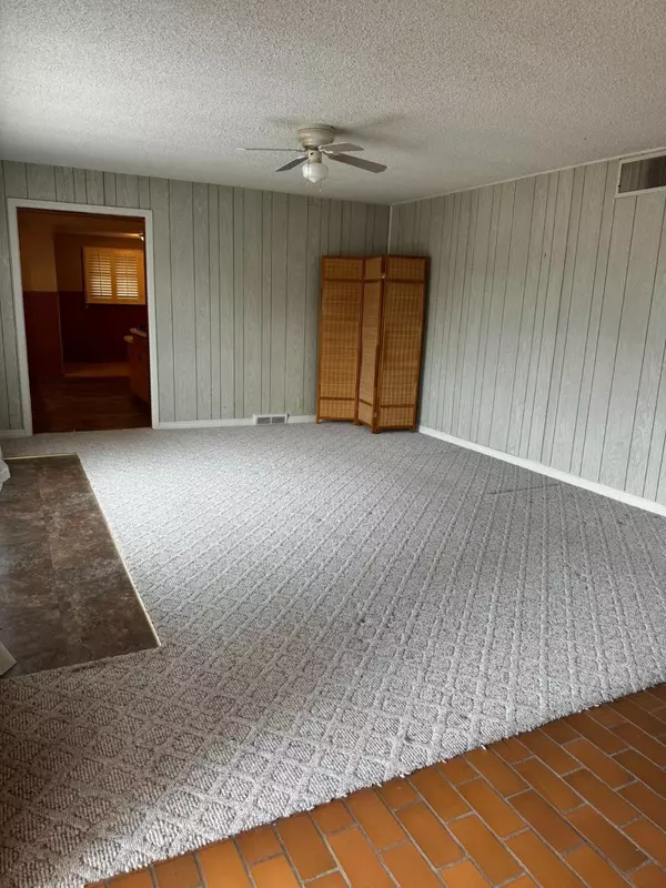 Lamesa, TX 79331,807 N 13th Street