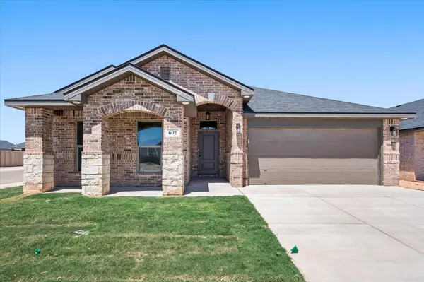 602 E 31st Street, Wolfforth, TX 79382