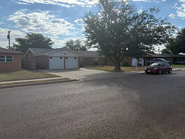 Brownfield, TX 79316,1104 S Pecos Drive