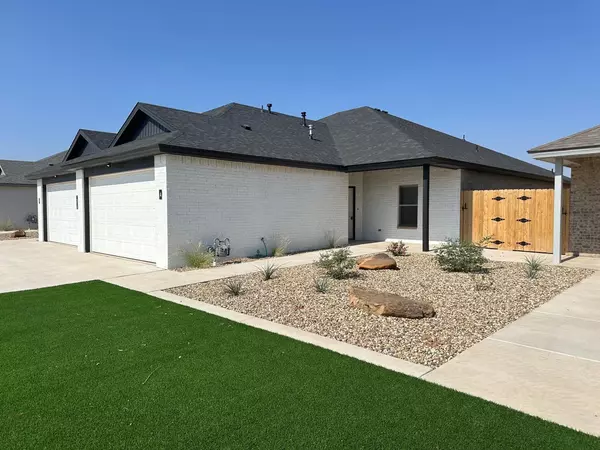 7016 40th #1 & 2, Lubbock, TX 79407