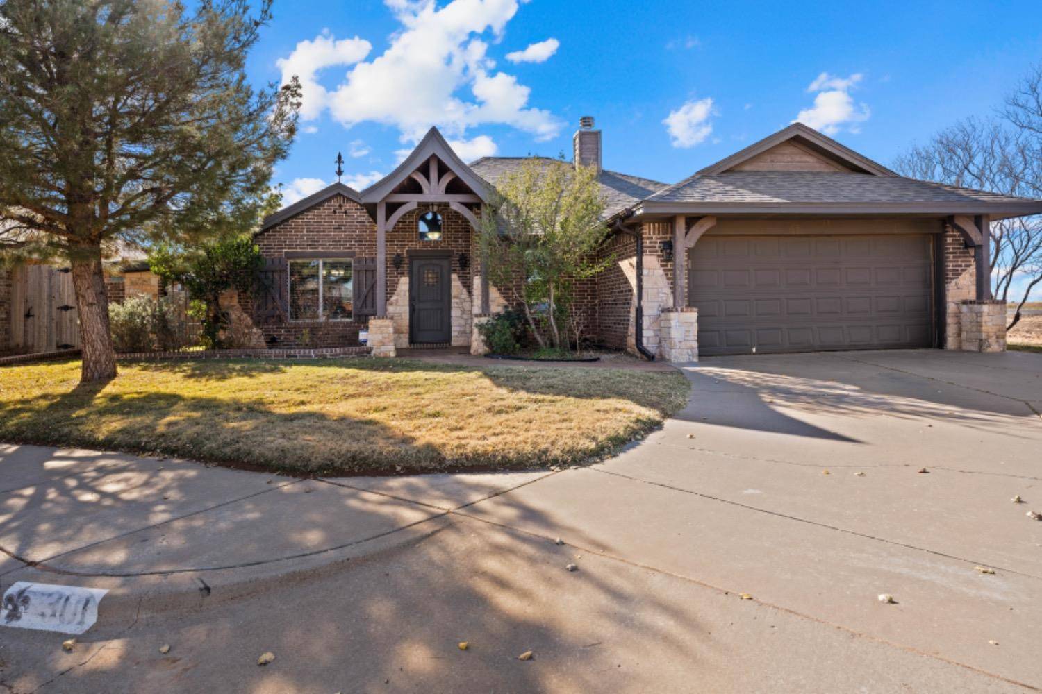 301 N 4th Street, Wolfforth, TX 79382