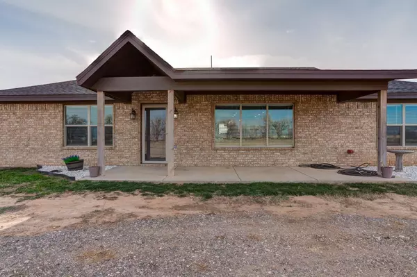 Shallowater, TX 79363,9013 County Road 6100 Road