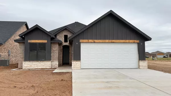 E 19th Street, Wolfforth, TX 79382