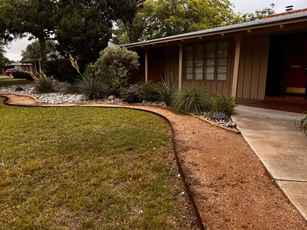 Plainview, TX 79072,1106 Yonkers Street